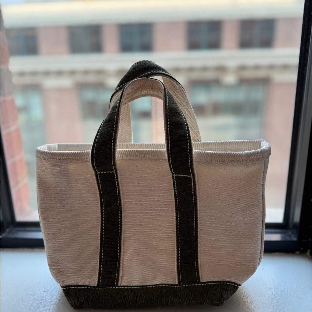 Lands’ End Mini Boat Tote Canvas Bag in Olive and Cream